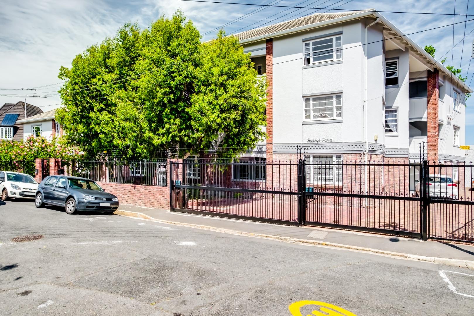 2 Bedroom Apartment for Sale - Western Cape 756986_Photos-29.jpg